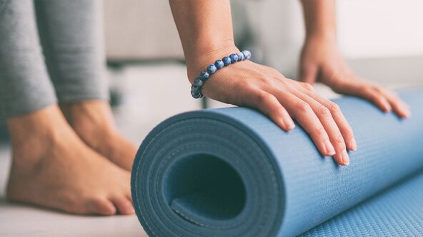 4-WEEK YOGA COURSE FOR BEGINNERS & BEYOND
