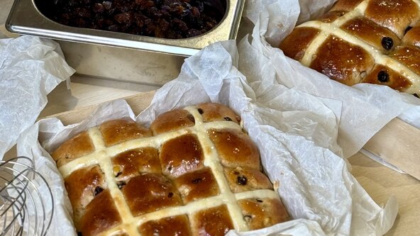 Hot Cross Brioche Bun Workshop