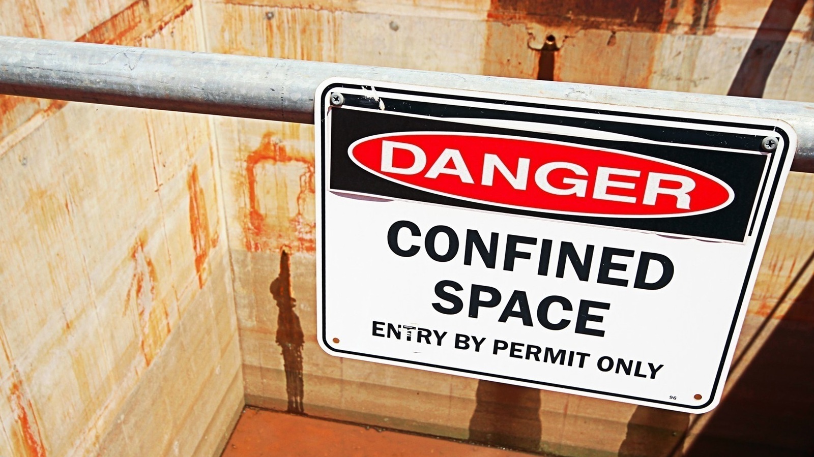 Confined Space Entrant/Standby Person (CSA-ES) - Winnipeg