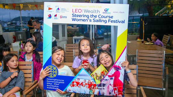 🧜‍♀️ Steering The Course: Girls’ Night In 女孩自在時光 (4-7pm)