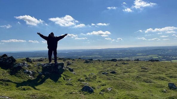 A stroll to the William Donoughy memorial stone