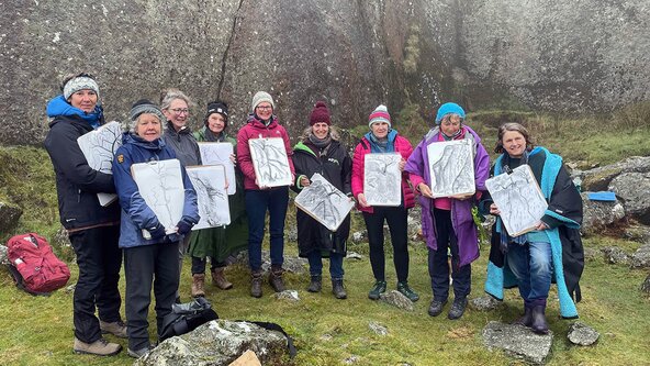Dawdle and Draw: Bench Tor