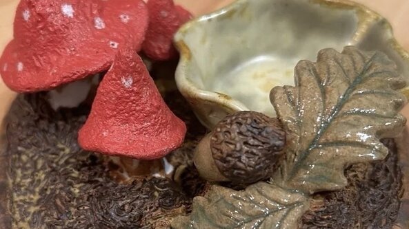 Woodland Scene Trinket dish with Jo