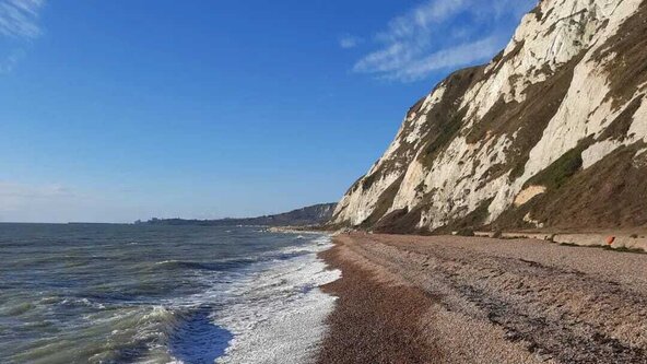 Beach Scavenger Hunt at Samphire Hoe 