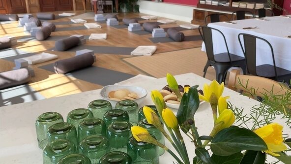 🌿 Spring Day Retreat – Cowslip Meadows 🌿