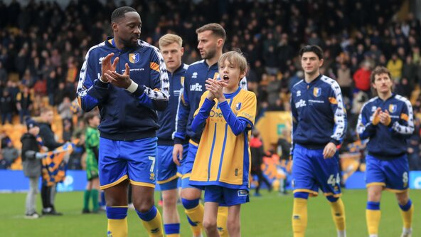 Mascots: Mansfield Town vs Reading (Tier B)
