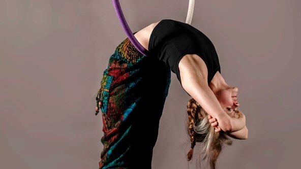 The Oak Christmas Show: A Winter Wonky Wonderland