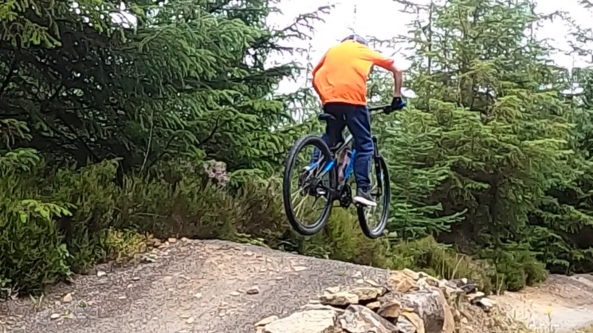 ADVANCED TRAIL RIDERS - Advanced AIR-rider - KIDS MTB CAMP