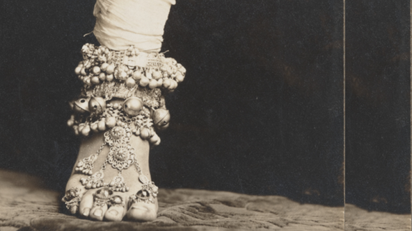Please Find The Gap: Exploring South Asian Dance Histories