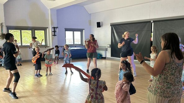 Free Family Dance Party - Thame Fun Day (S)
