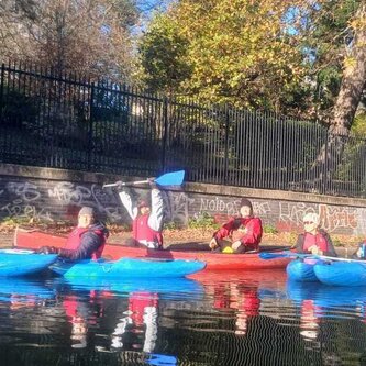 Upperdeckers (50+) ()