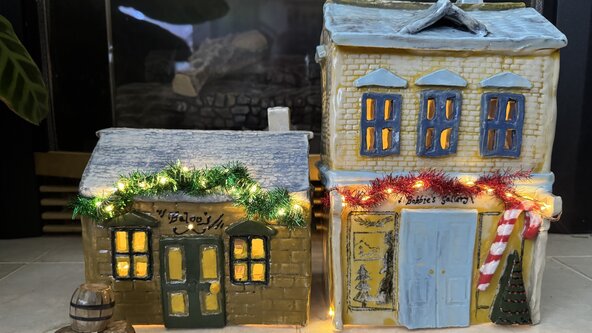 Ceramic House Workshop - 4-week hand building course - Thursday Evenings - Estefany: T4(B)26 ThE
