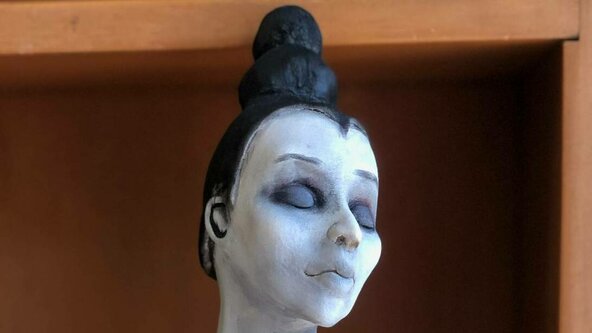 Sculpture Class with Helen Perrett T121B