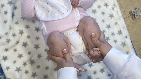 Tinies Baby Massage - 11.30 - Thurs - Hamilton - Jan 26