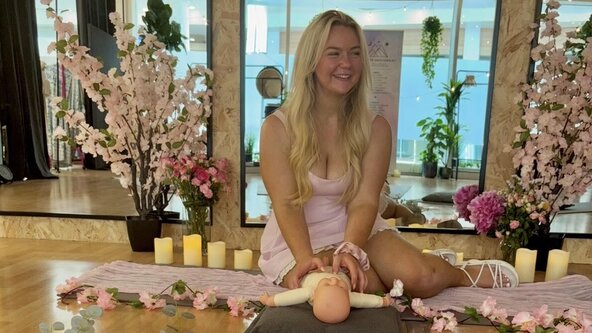 Blossoming Beginnings - Baby Massage