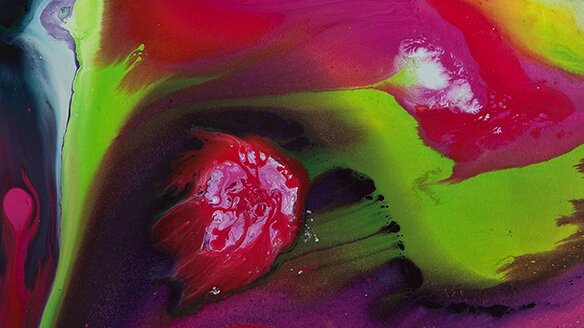 Experimentelles Bier Schütten