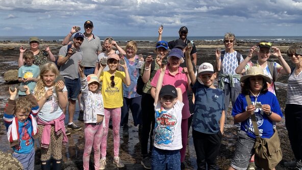 Runswick Bay - In Search of Sea Dragons -  with Fossiliam