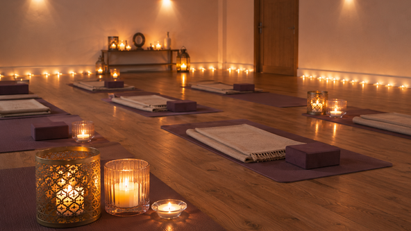 MARKYATE CANDLE LIT YIN & YOGA NIDRA