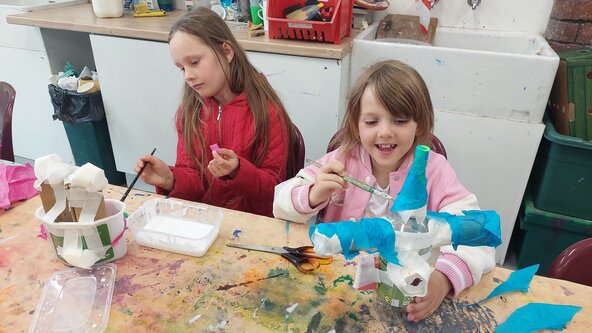Young Creatives: Discover! (Ages 6 – 11)