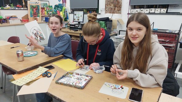 Young Creatives: Explore (Ages 11 – 14)