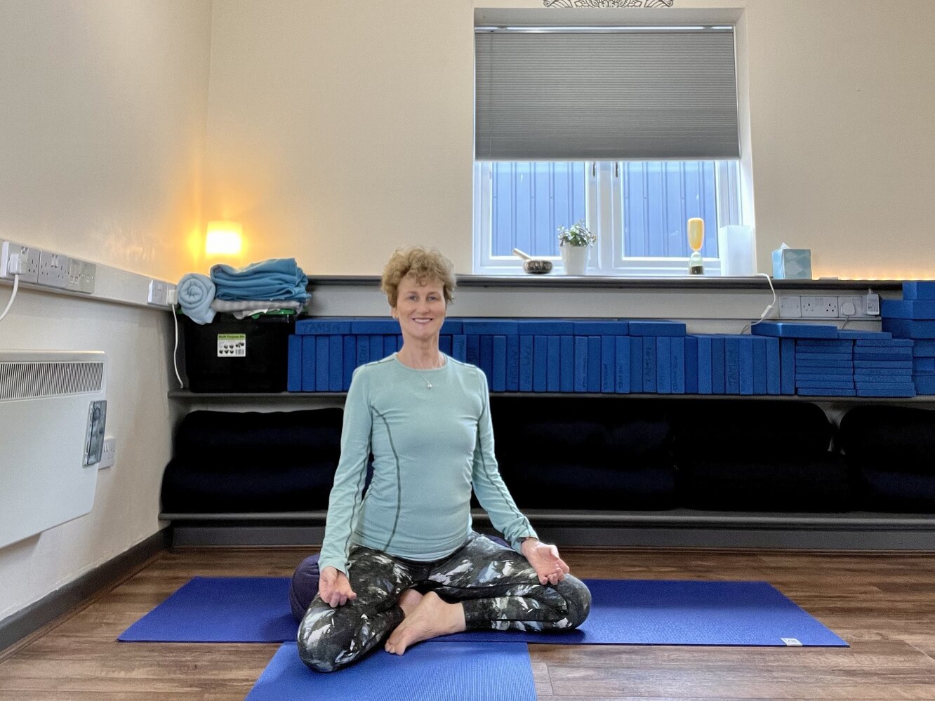 🌺 Gentle Yoga - online class