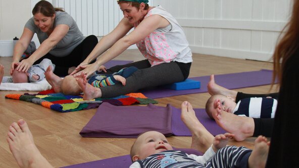 Postnatal Mum & Baby Yoga