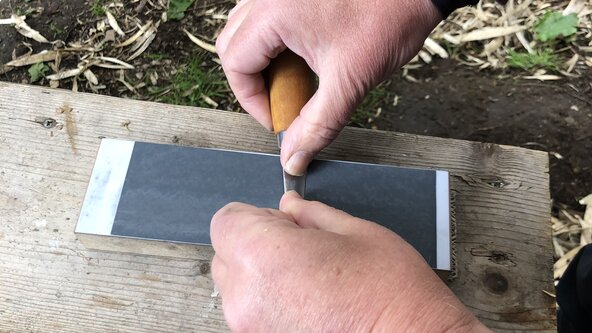 Sharpening for green woodworking tools