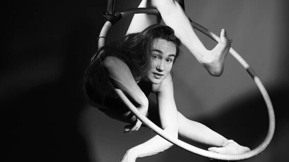 Rubik's Hoop with Freya Pellie