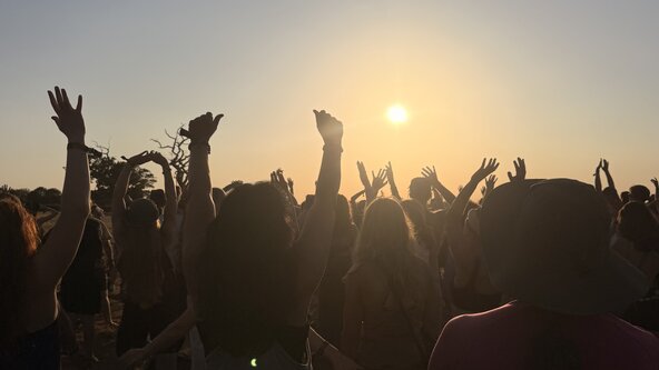 Full Moon Connections