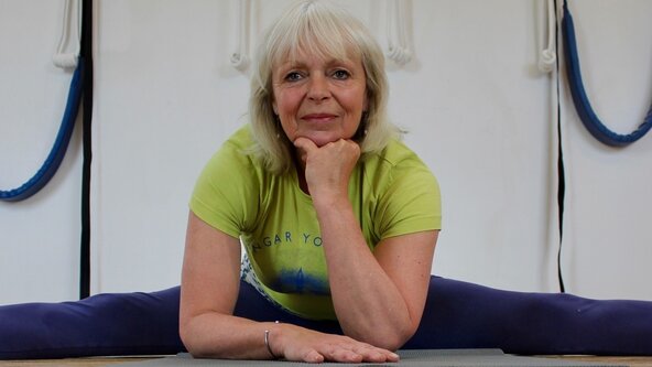 Morning stretch & pranayama - ONLINE. 