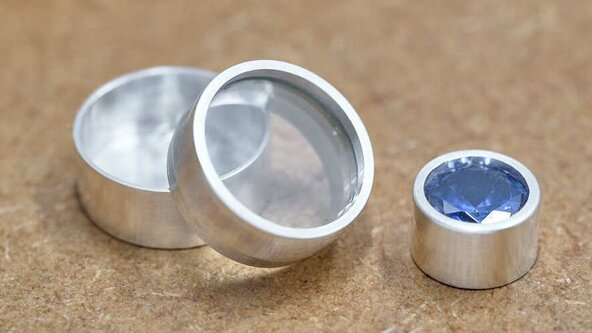 Secret Settings for Jewellers: The Art of Back Setting Stones