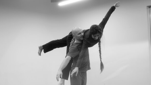 Contact Improvisation Class with Justin "Soft Balance", followed by Jam