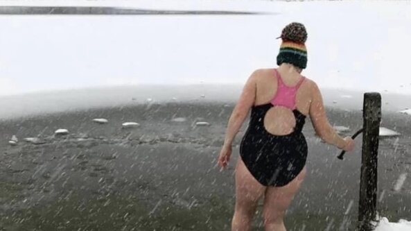 Woodside Lodges Introduction to Cold Water Swimming 