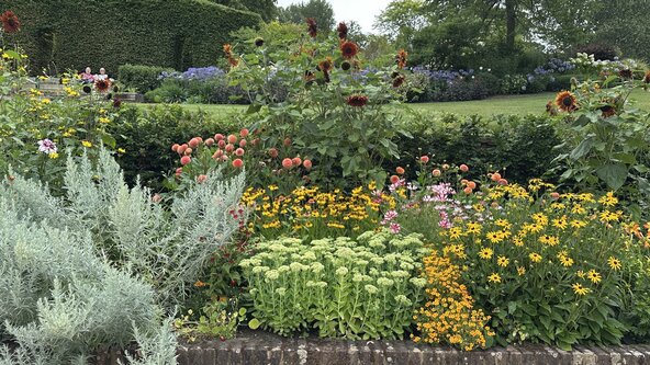 Garden Visit: Shalford House, Kingsley Green