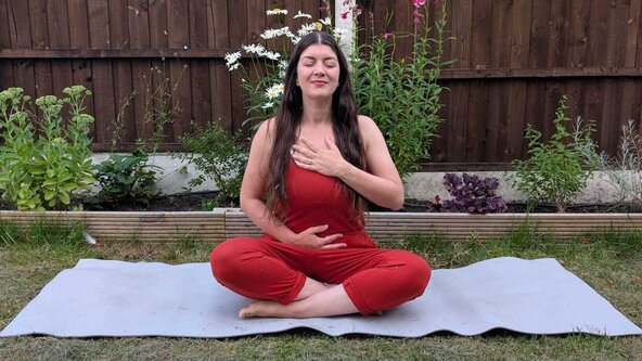 POSTNATAL YOGA Mum & Baby