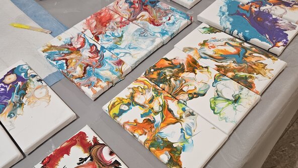 Mindful Art: Fluid Art for Beginners