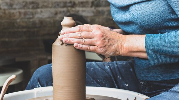(E2) One-week Intensive Wheel-Throwing Course