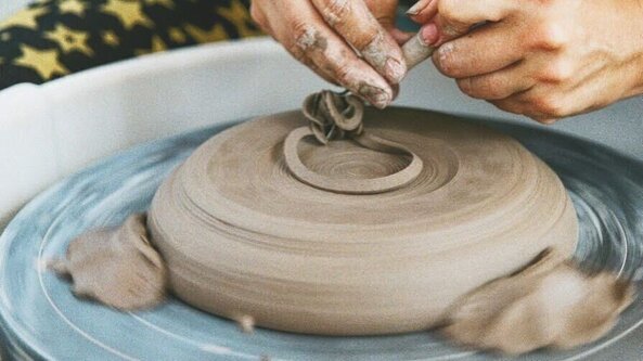 (N6) 12-week Wheel-Throwing for Intermediate Students, Monday evening