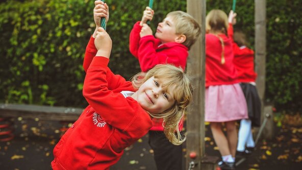 Midday & Breaktime Course - Rainy Day Magic: Turning Wet Play into Positive and Productive Lunchtimes