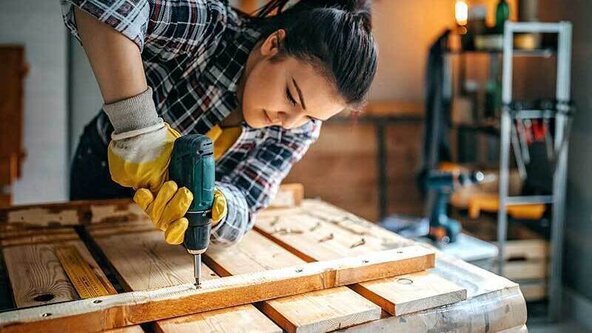 🟨 Nailing it! DIY for Beginners - WEEKEND