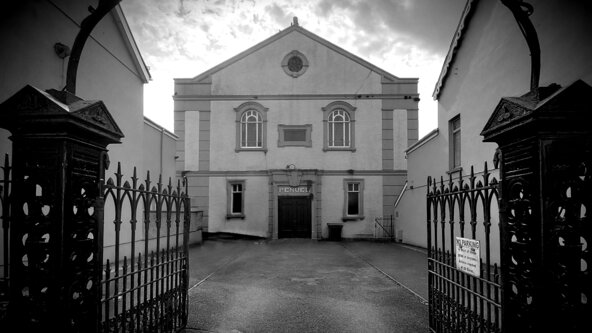 Paranormal Investigation with Laura and Erik Rowton