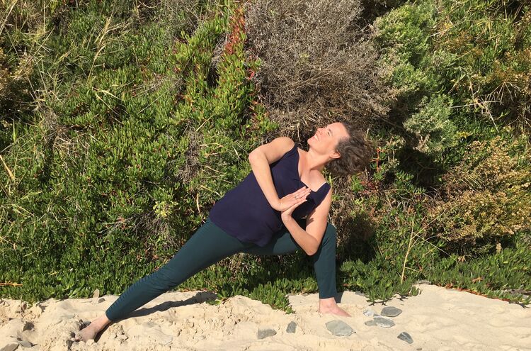ANNA B YOGA & DANCE - Booking by Bookwhen