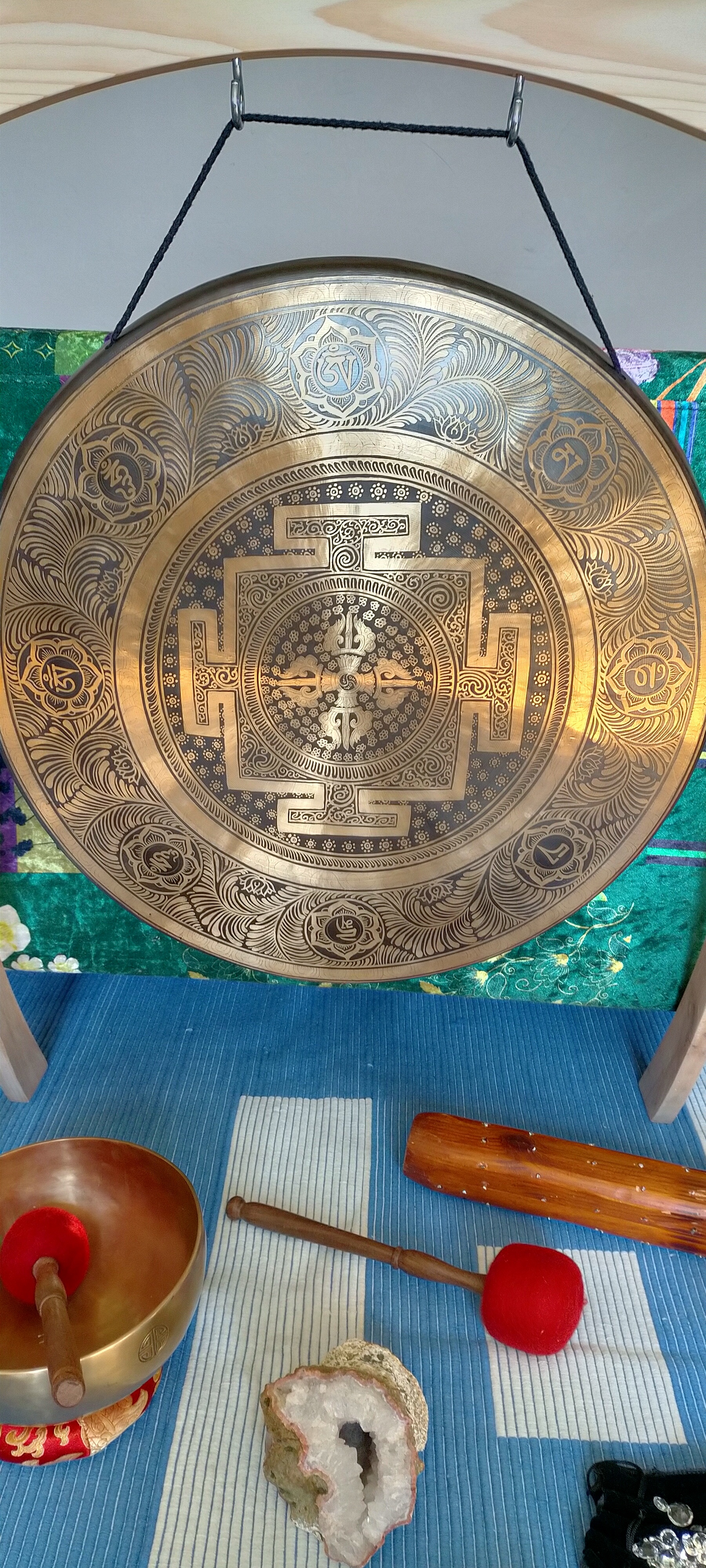 Yoga Sound with Pauline